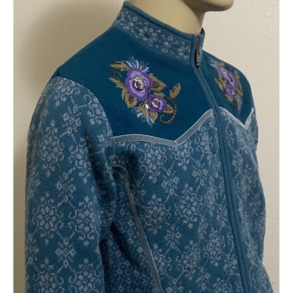 Icelandic Design Women's Full Zip Medium Floral Embroidered Sweater Blue Gray - Picture 4 of 11